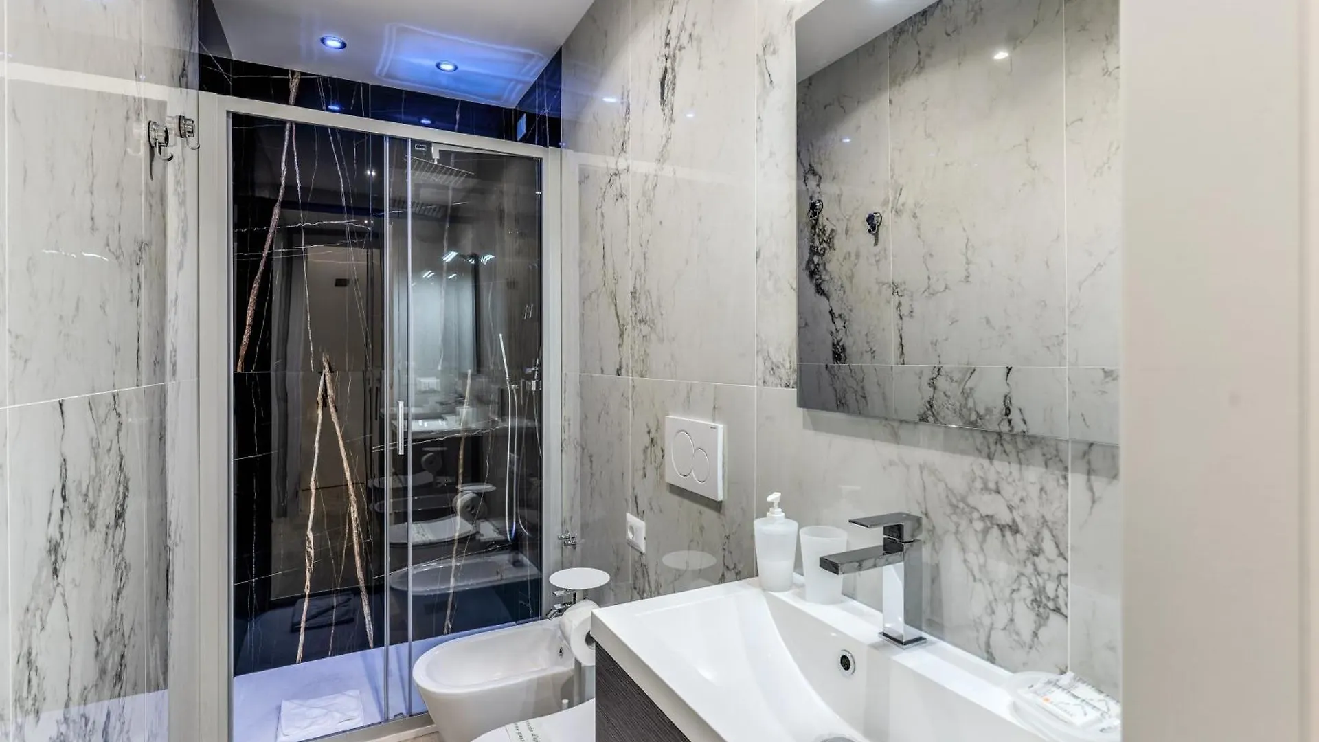 A Touch Of Rome Guesthouse 0*,  Italy