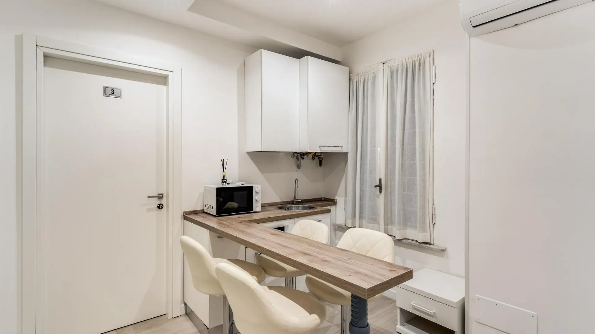 Guest house A Touch Of Rome Guesthouse Italy