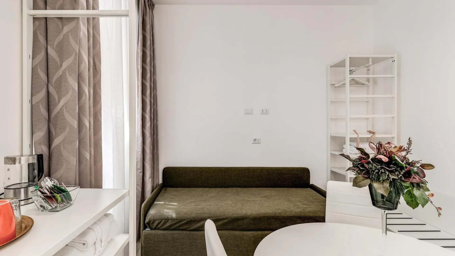 Guest house A Touch Of Rome Guesthouse