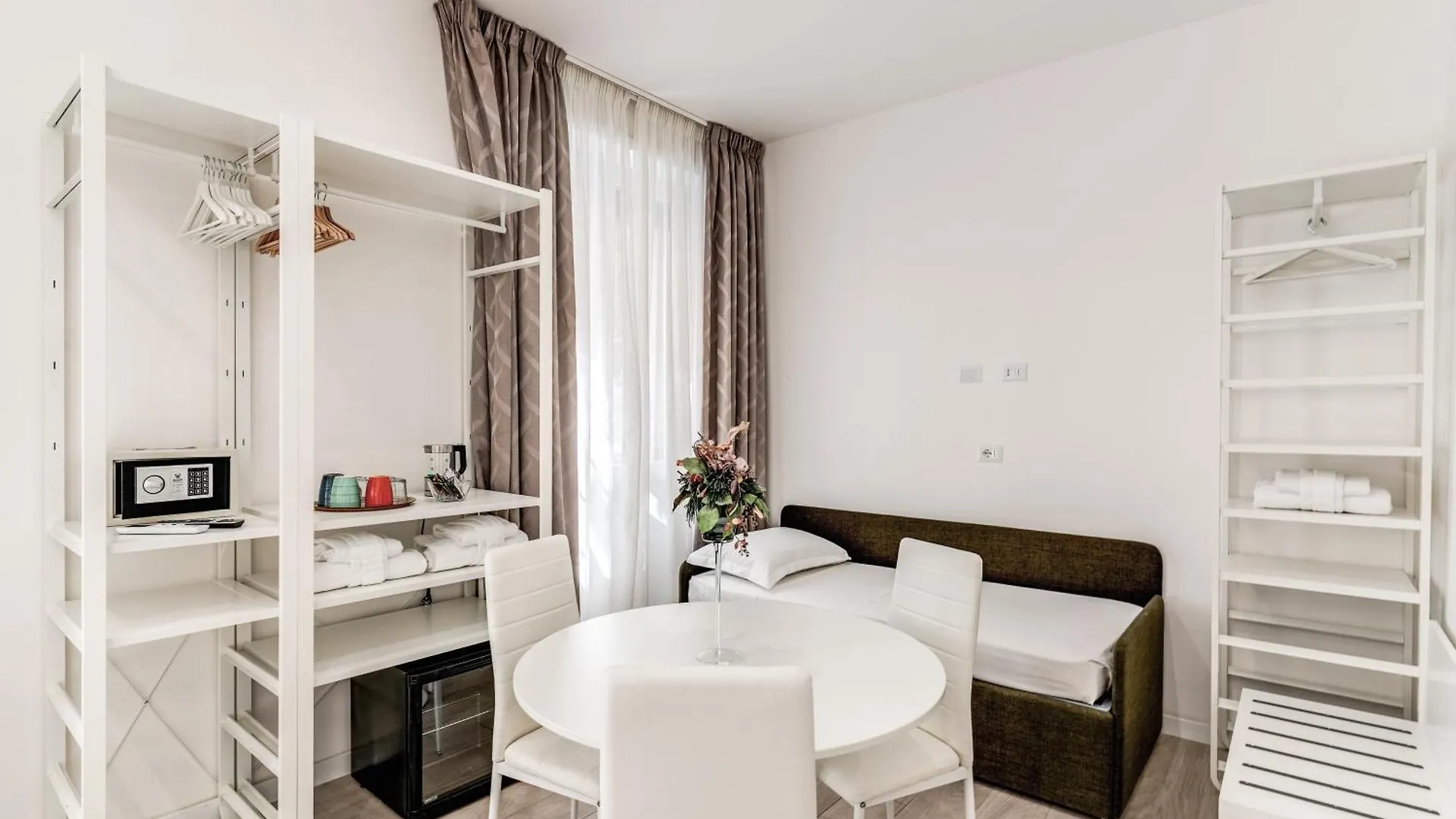 A Touch Of Rome Guesthouse Guest house