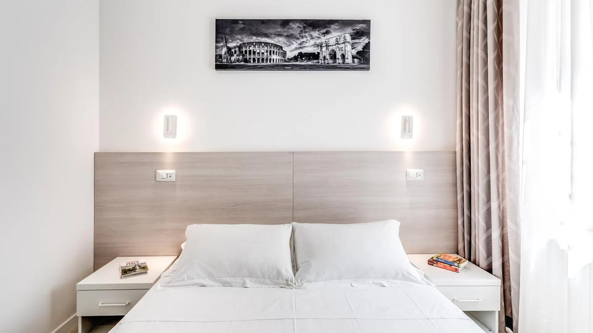 A Touch Of Rome Guesthouse Italy